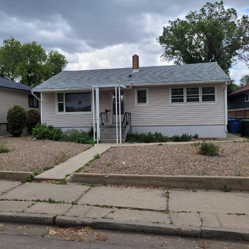 1005 Bullivant Cres SW, Medicine Hat, AB T1A 5G7