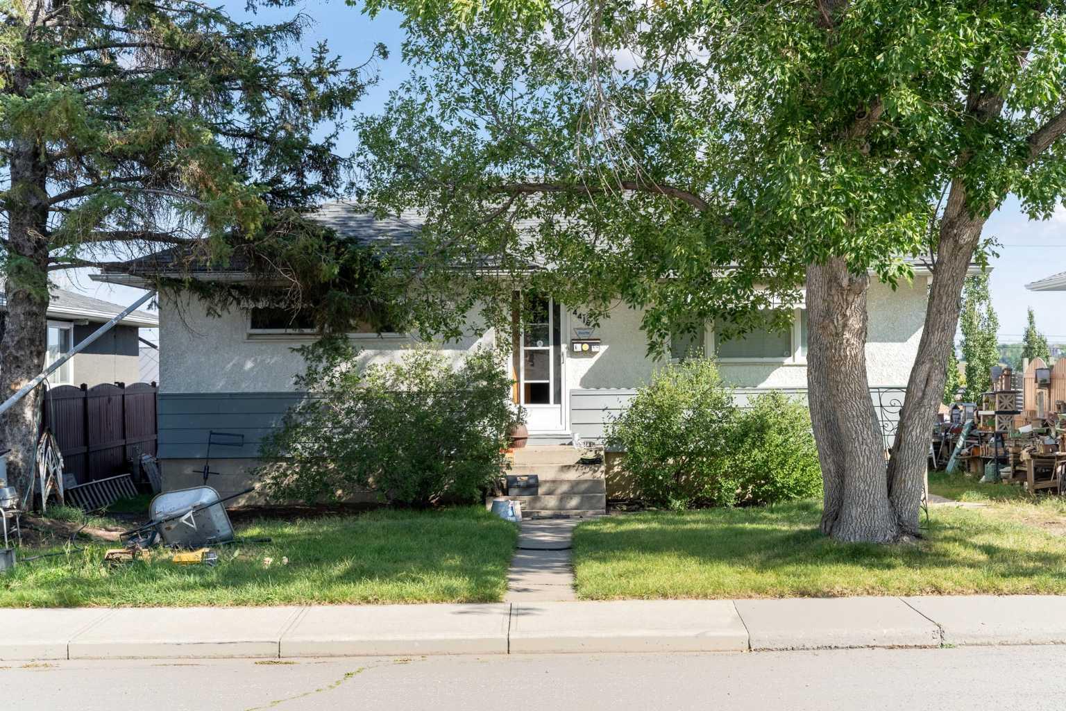 4416 Centre A St NE, Calgary, AB T2E 3B1