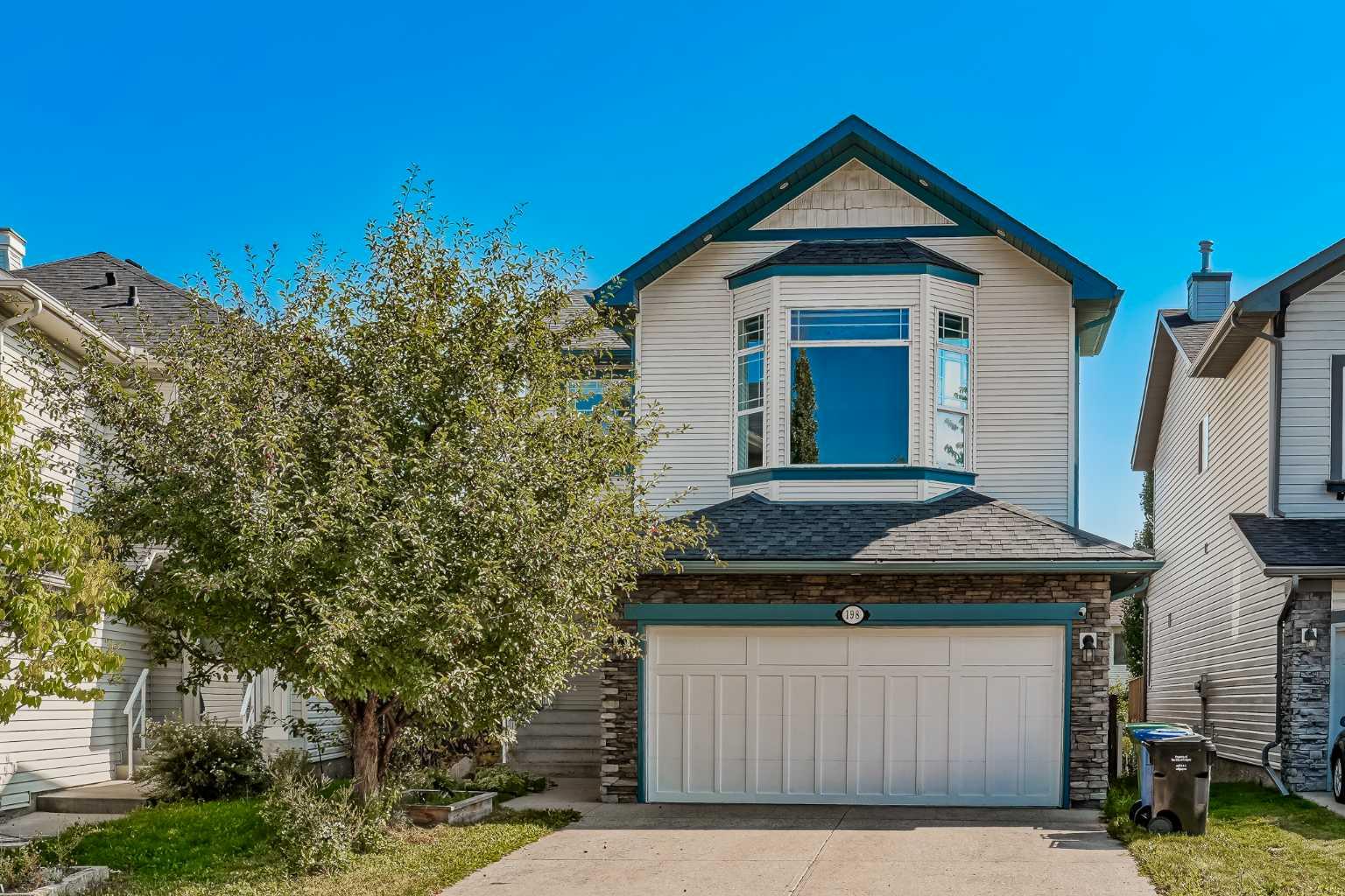 198 New Brighton Cir SE, Calgary, AB T2Z 4B4