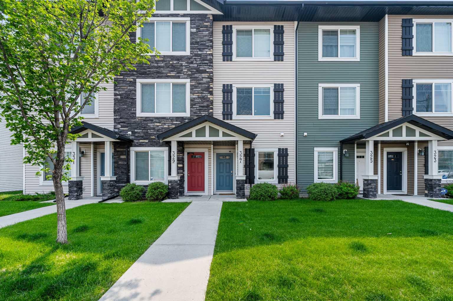 327 Taralake Way NE, Calgary, AB T3J 0R5