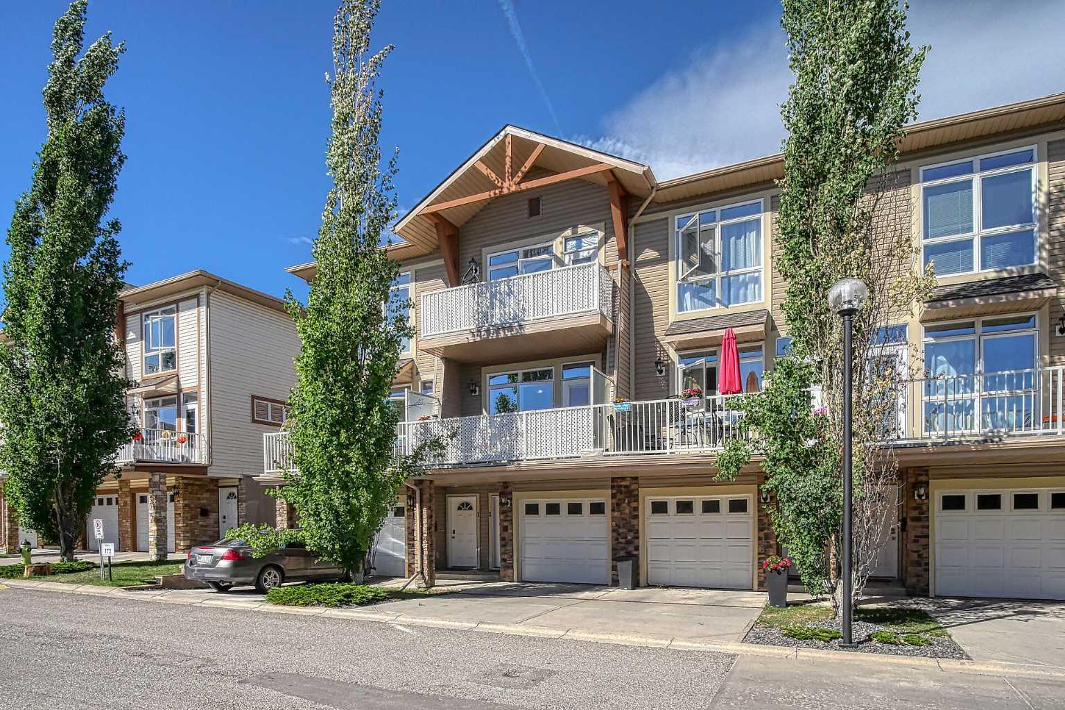 172 Rockyledge View Nw Unit 2, Calgary, AB T3G 6B2