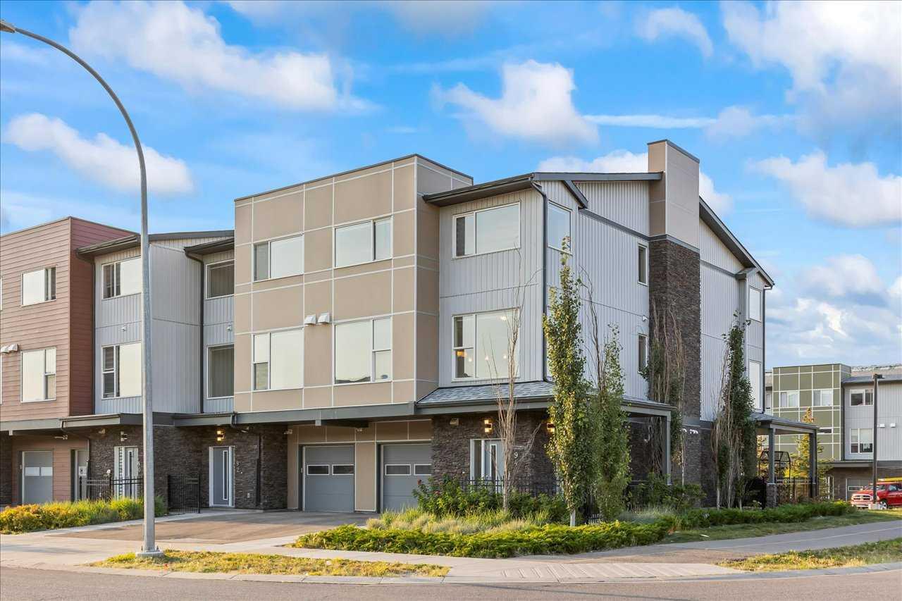 94 Saddlestone Dr NE, Calgary, AB T3J 0W4