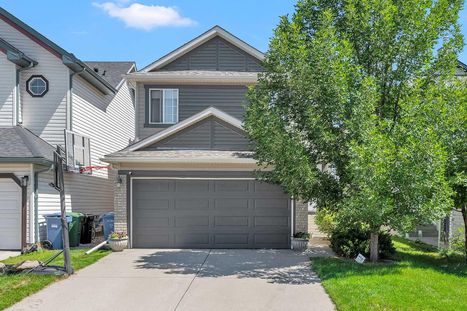 320 Evermeadow Rd SW, Calgary, AB T2Y 4X2