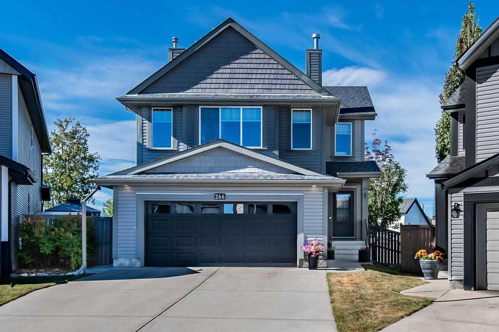 266 Copperfield Mews SE, Calgary, AB T2Z 4L4
