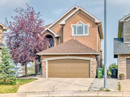 233 Pantego Rd NW, Calgary, AB T3K 0B9