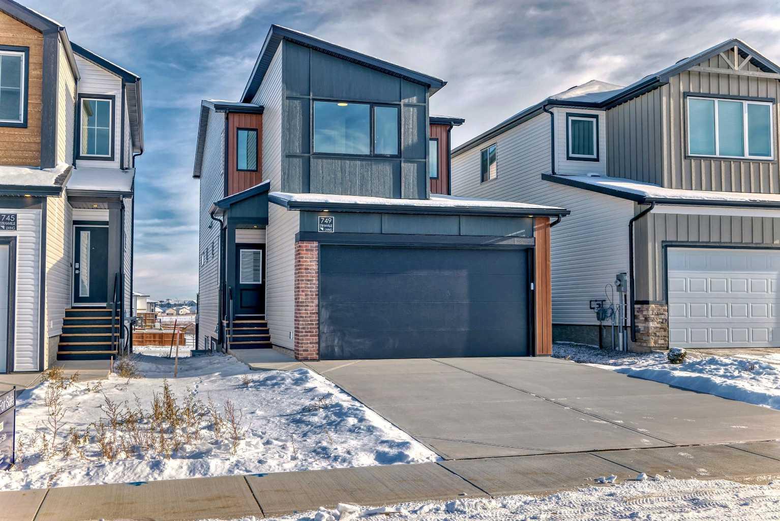 749 Violet Pl W, Lethbridge, AB T1J 5V1