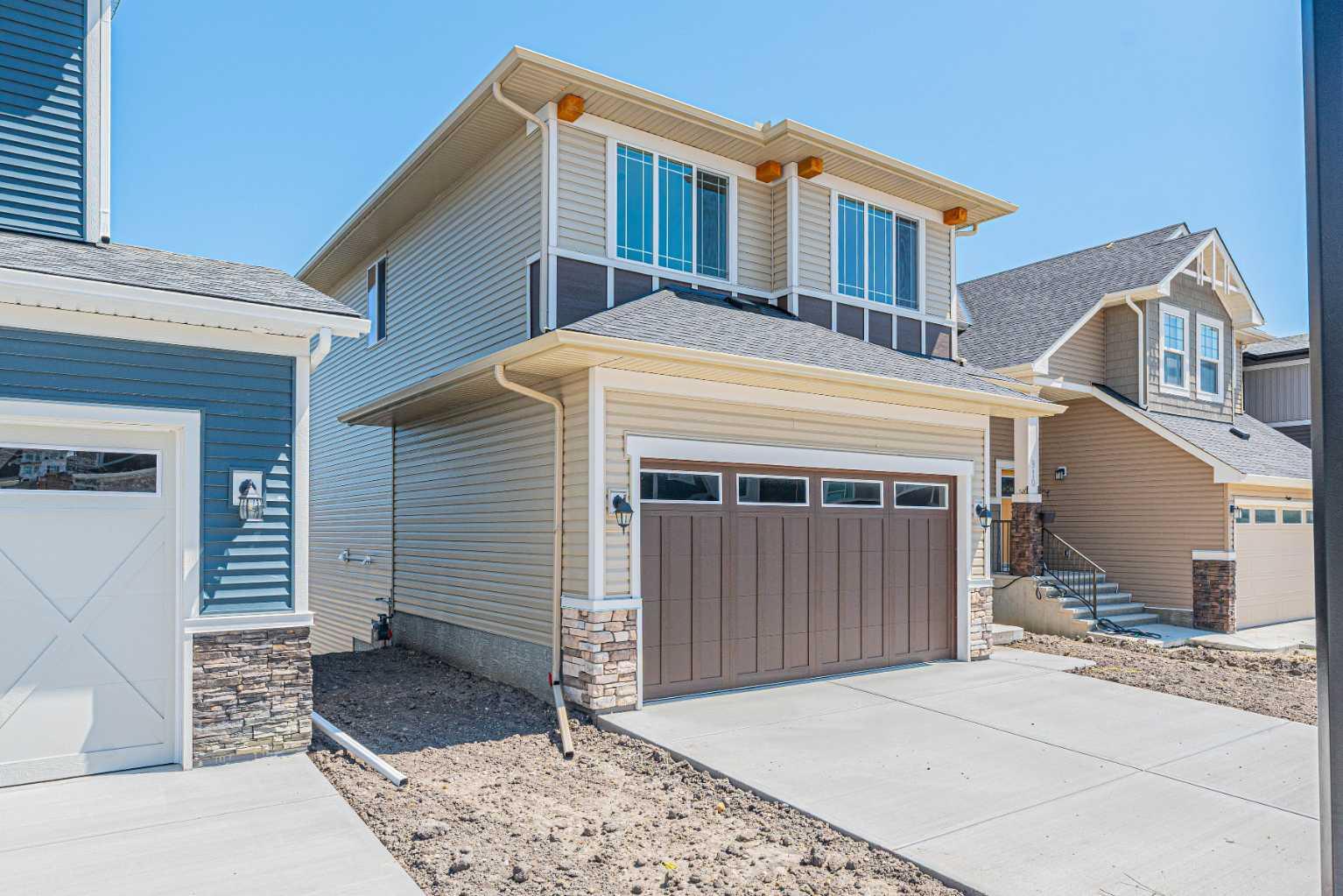 914 Bayview Hts SW, Airdrie, AB T4B 5M6
