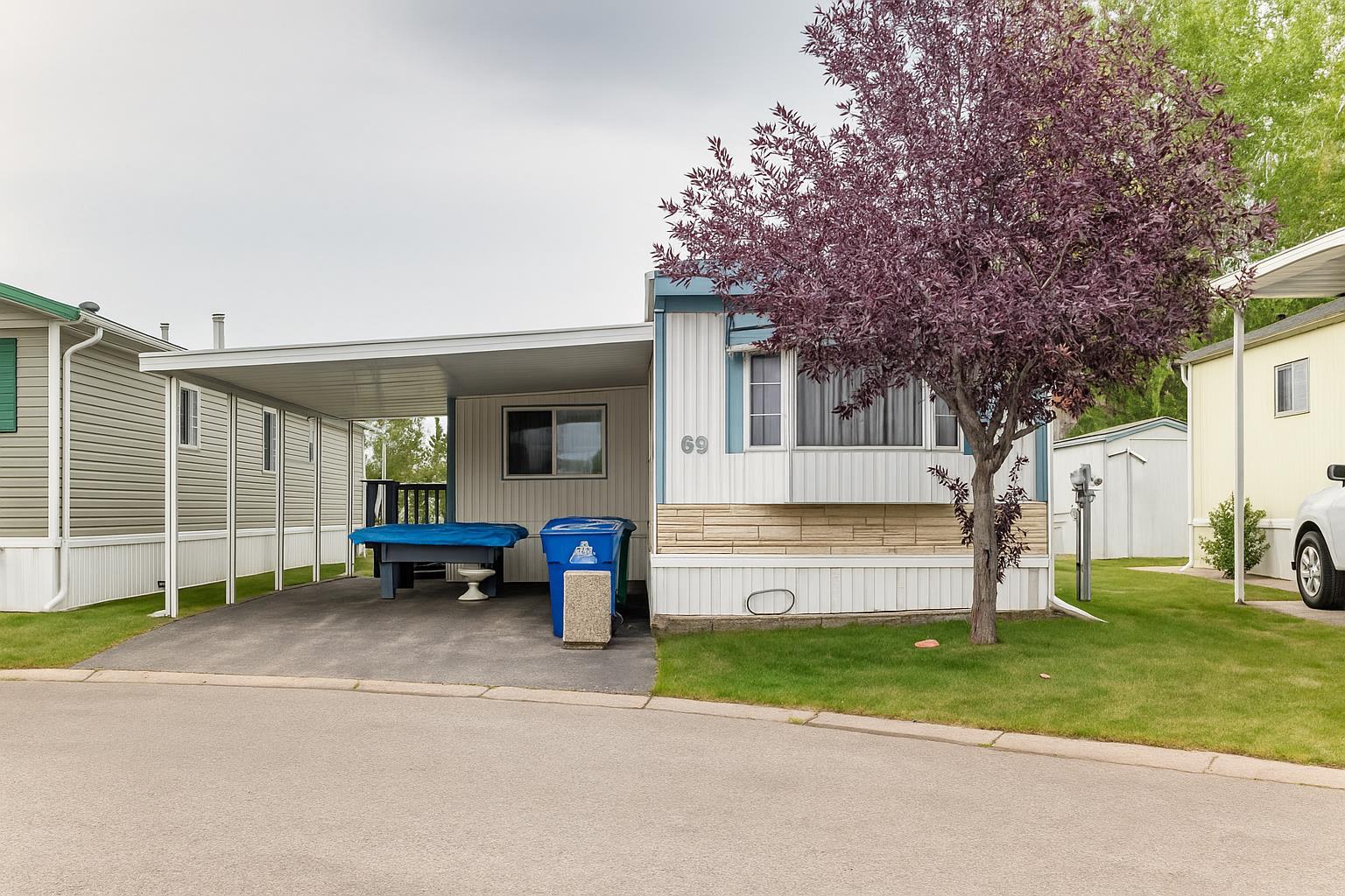 99 Arbour Lake Road Nw Unit 69, Calgary, AB T3G 4E4