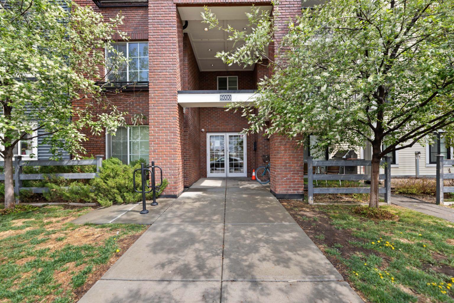 755 Copperpond Boulevard Se Unit 6411, Calgary, AB T2Z 4R2