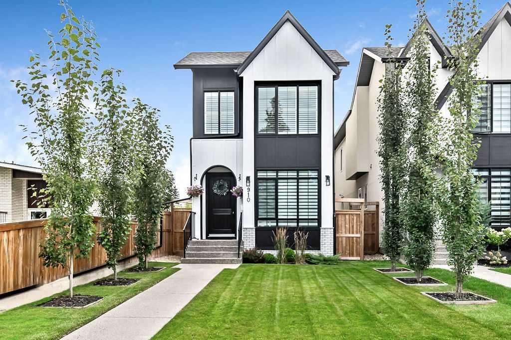 41 Street Sw Unit 910, Calgary, AB T3C 1X2