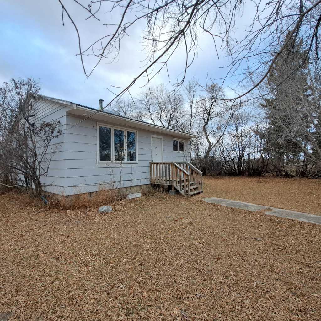 226 Main St, Lashburn, SK S0M 1H0 MLS A2098072 Houseful