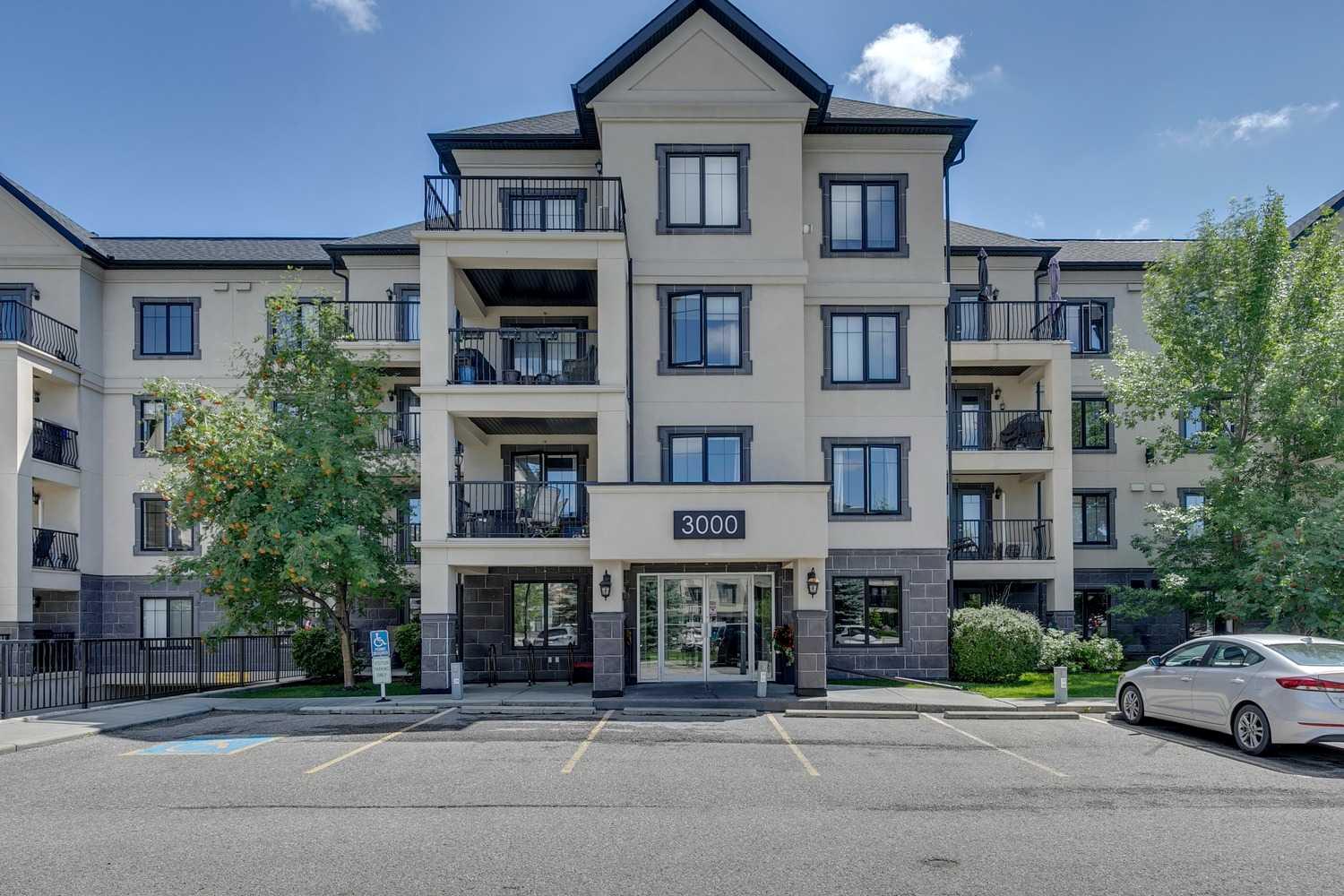 310 Mckenzie Towne Gate Se Unit 3309, Calgary, AB T2Z 1J4