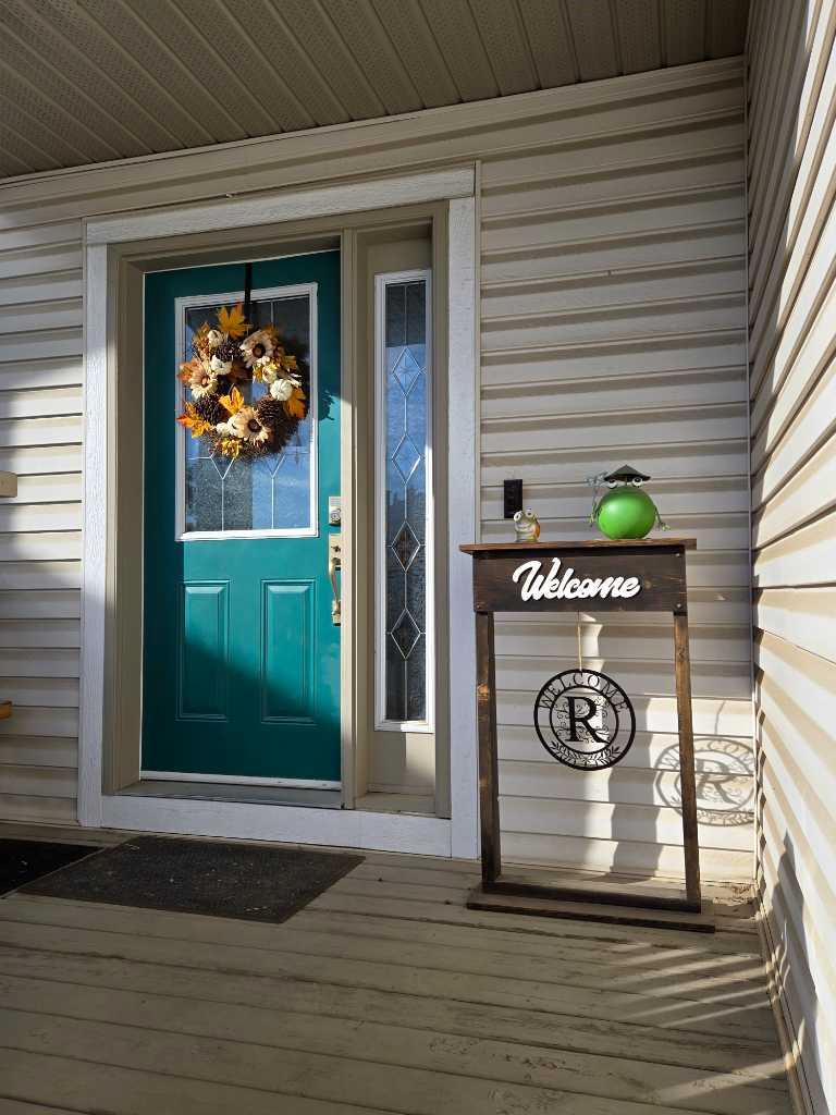 753 Fairways Grn NW, Airdrie, AB T4B 3E6