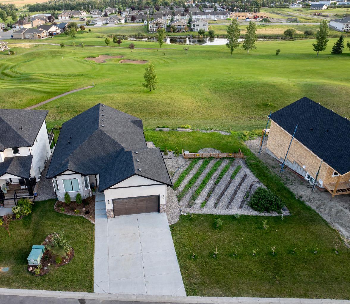 702 Fairways Dr, Vulcan, AB T0L 2B0