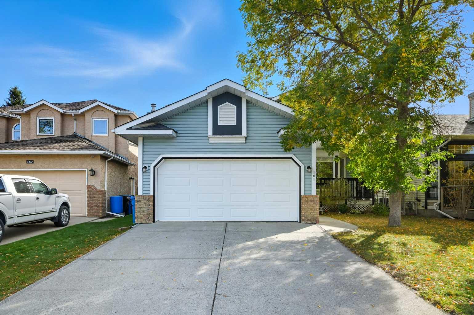 161 Douglasbank Way SE, Calgary, AB T2Z 1V7
