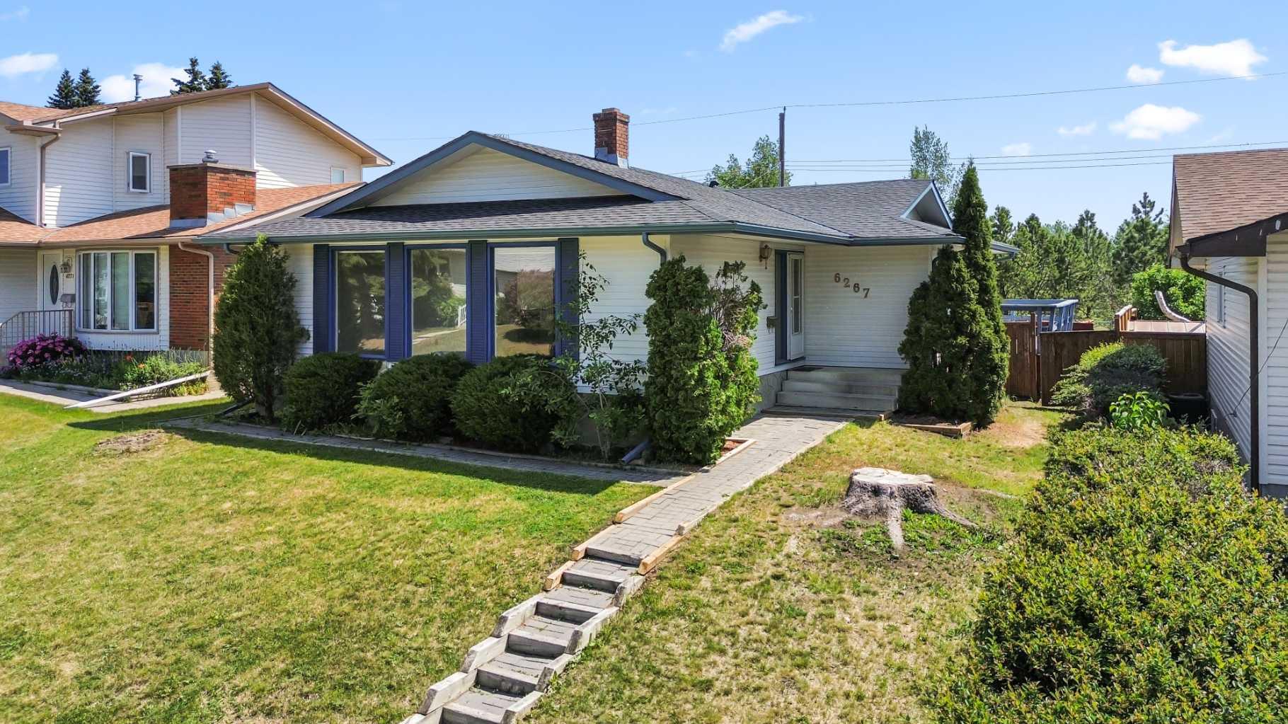 6267 Silver Springs Hl NW, Calgary, AB T3B 3E5