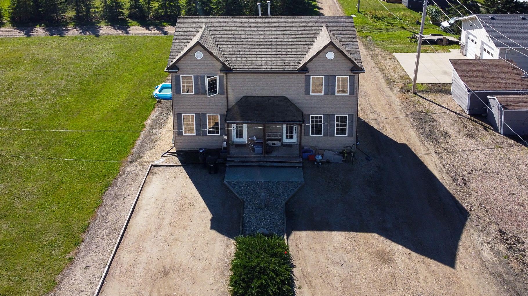 301 1 Avenue Southeast SE #301, Falher, AB T0H 1M0