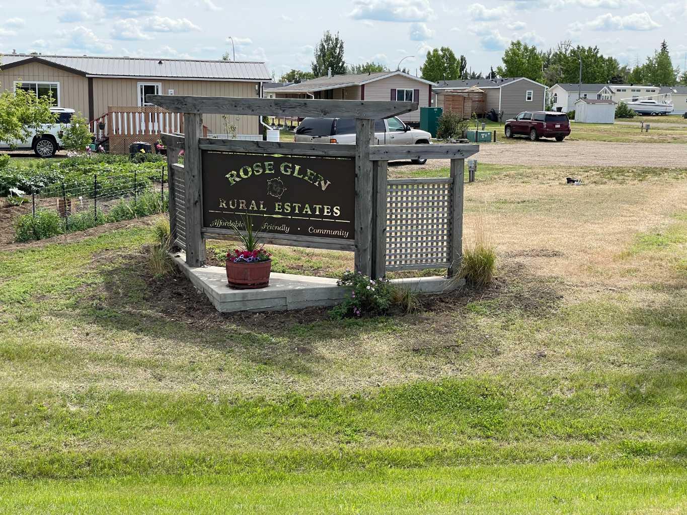 200 Roseglen Close Unit 29 #29, Rosemary, AB T1R 2W0