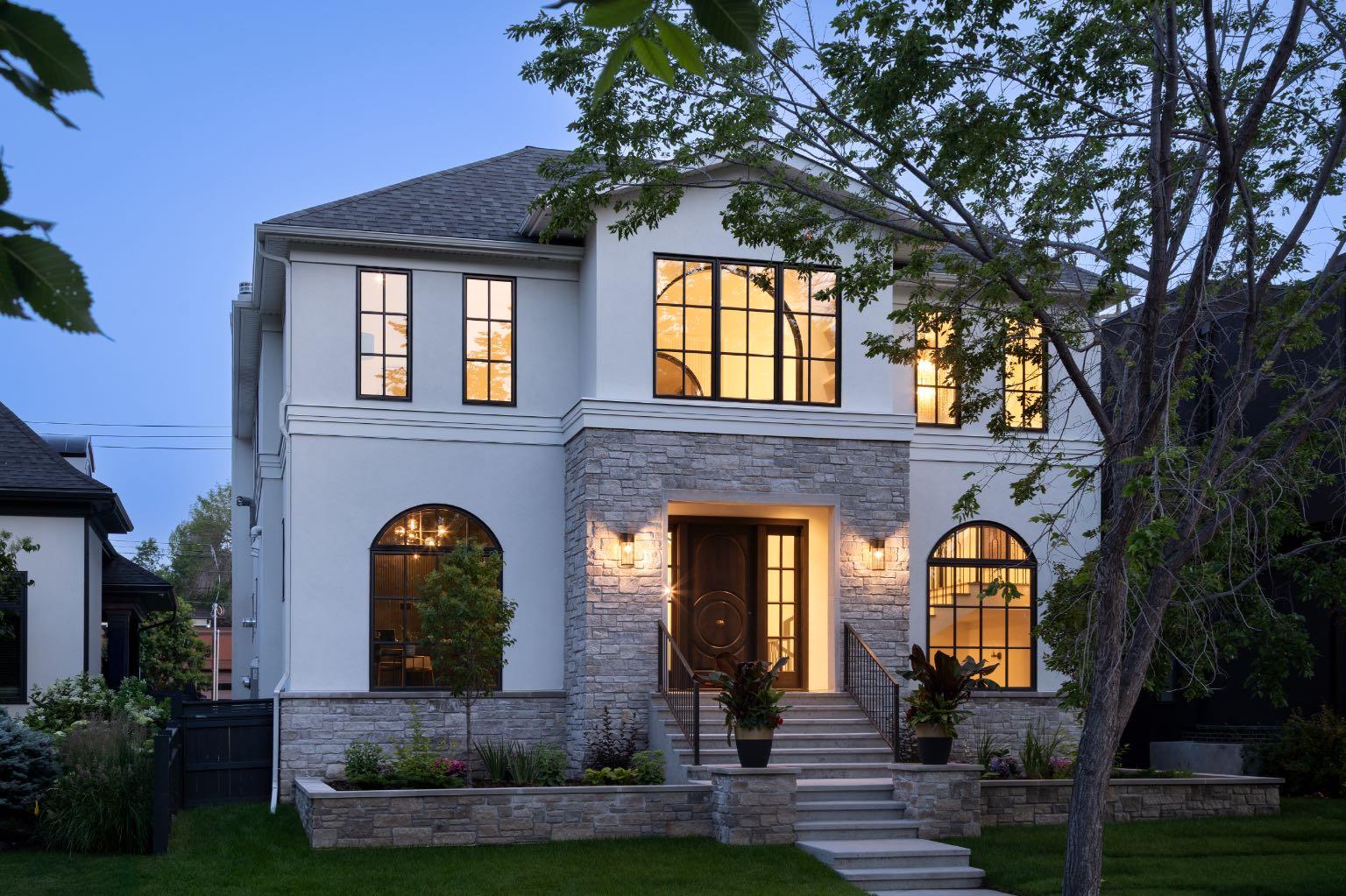 109 Roxboro Rd SW, Calgary, AB T2S 0P9