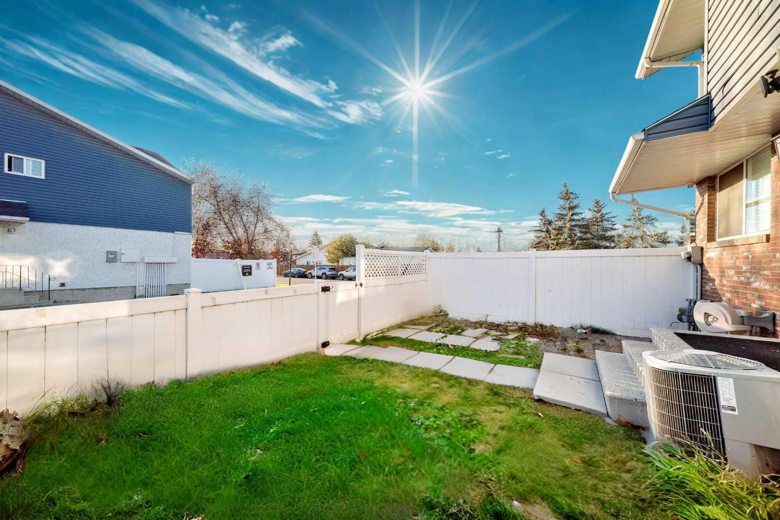 4769 Hubalta Road Se Unit 61, Calgary, AB T2B 1T9