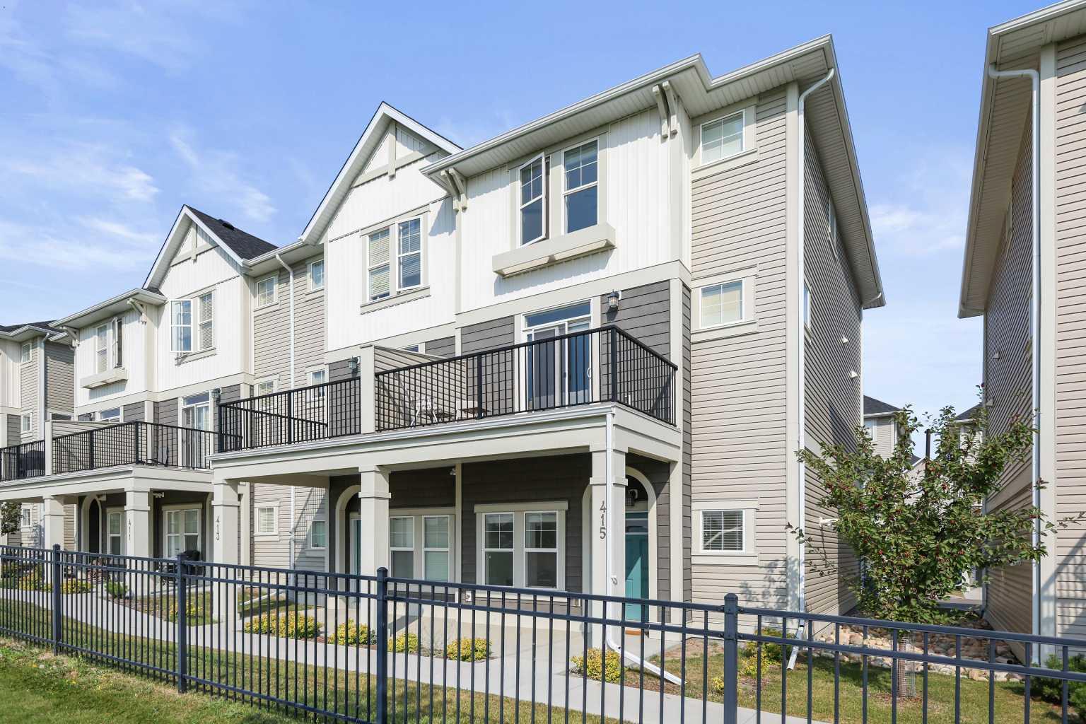 415 S Point Ln SW, Airdrie, AB T4B 5G8