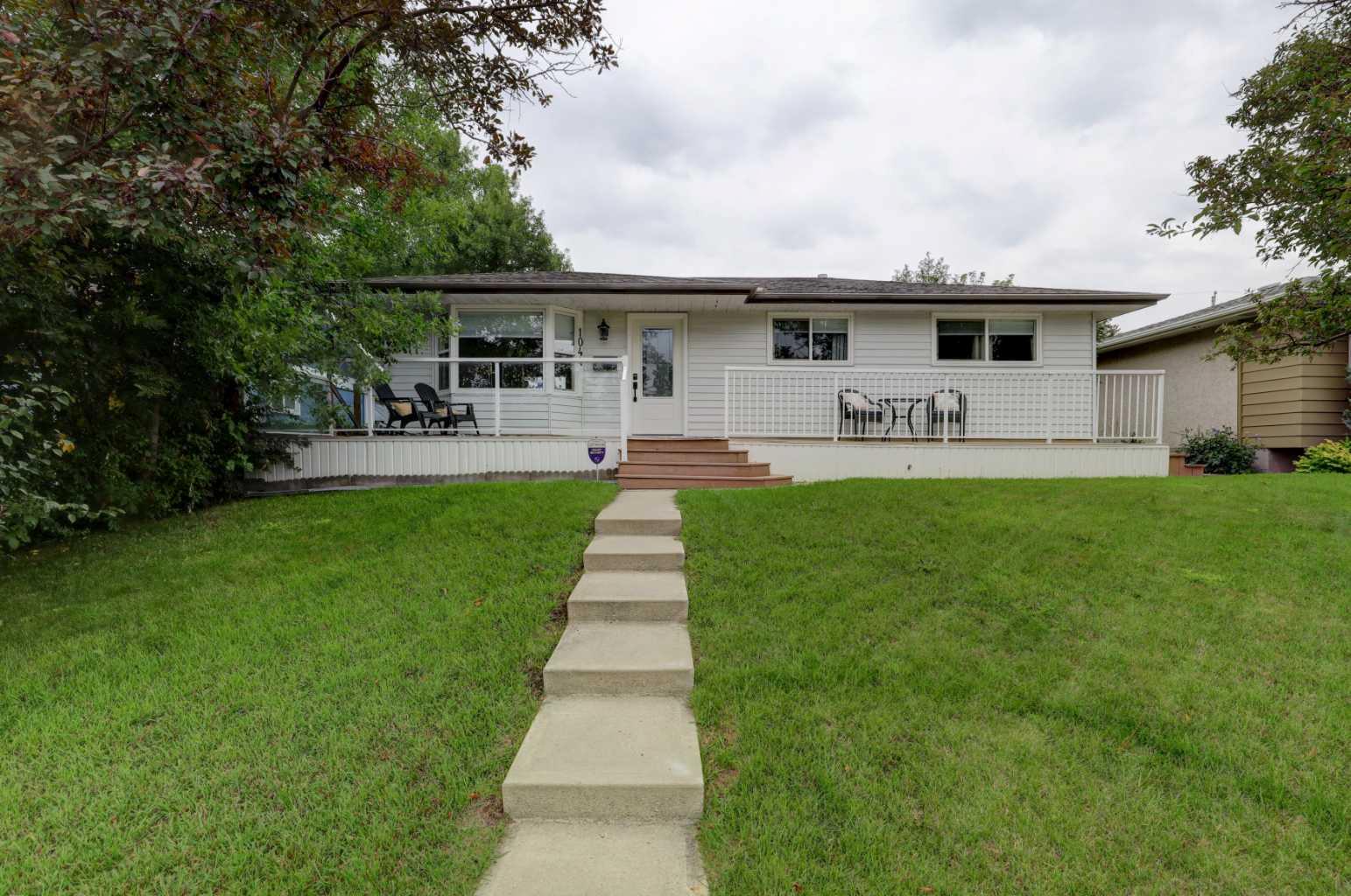 1044 Mayland Dr NE, Calgary, AB T2E 6C6