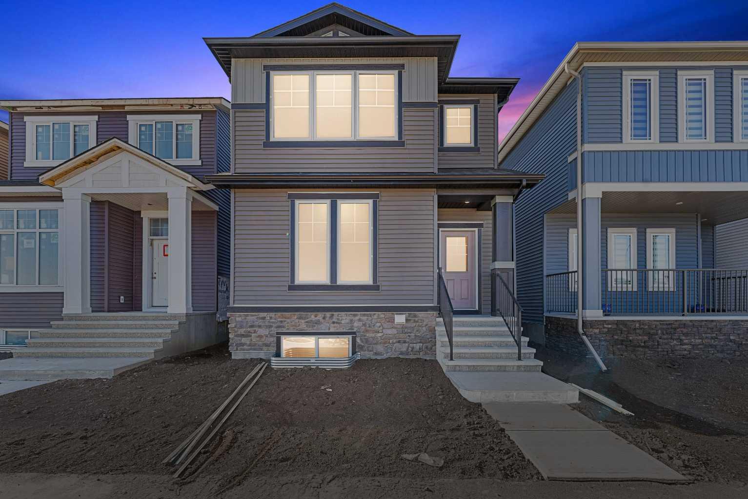 477 Hotchkiss Dr SE, Calgary, AB T3S 0N5