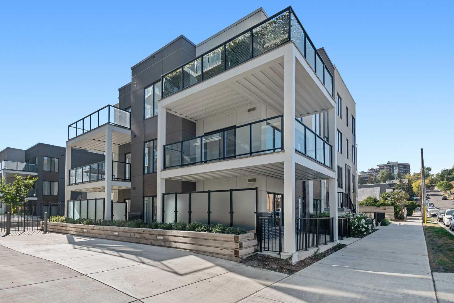 455 1 Avenue Ne Unit 401, Calgary, AB T2E 0B3