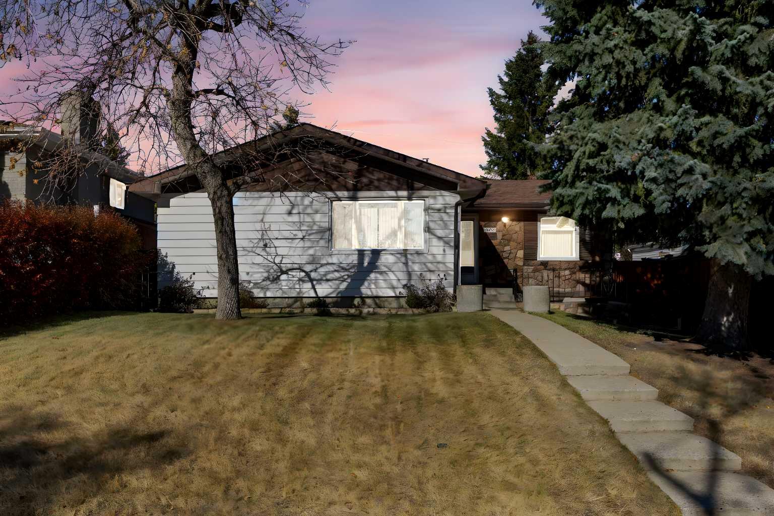 7031 Hunterbow Cres NW, Calgary, AB T2K 4R4