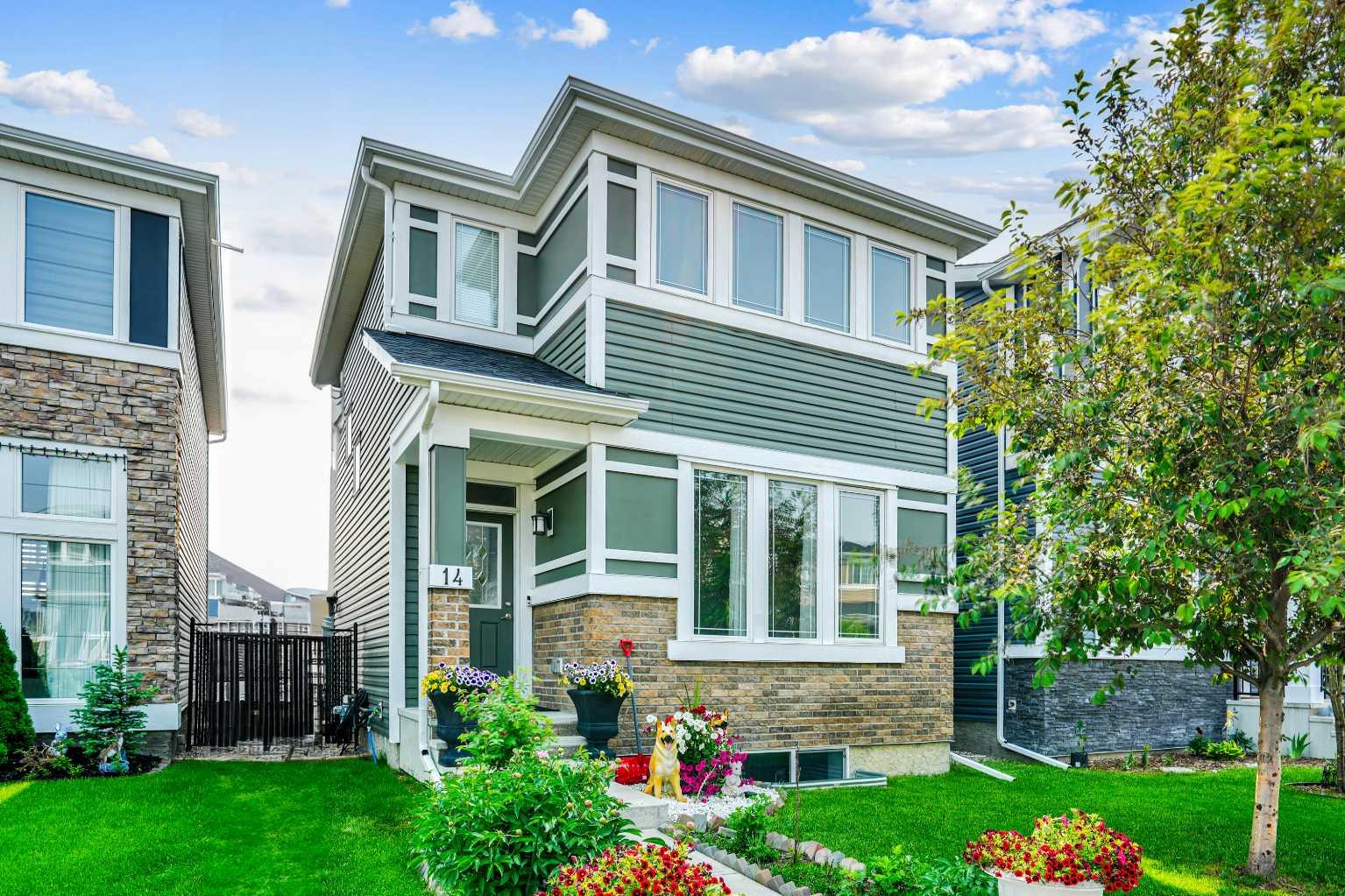 14 Red Embers Cres NE, Calgary, AB T3N 0R5