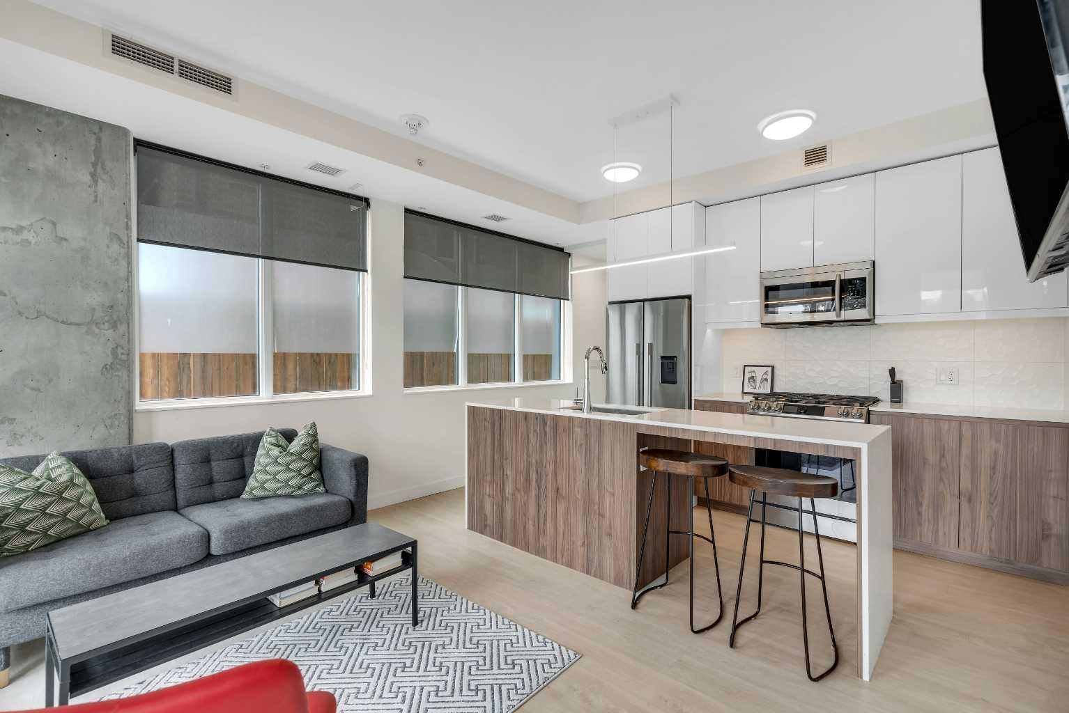 9 Street Nw Unit 317 St NW #a, Calgary, AB T2N 1T7