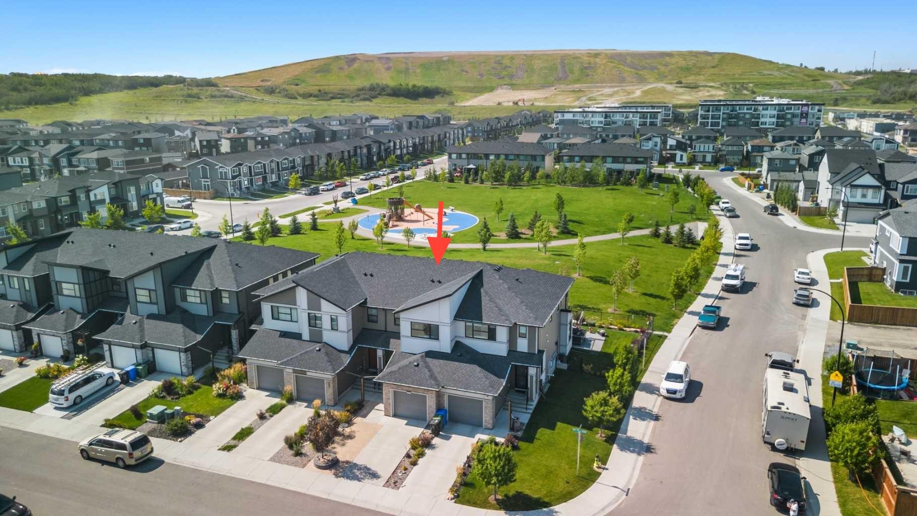 37 Wolf Creek Mnr SE, Calgary, AB T2X 3Z8