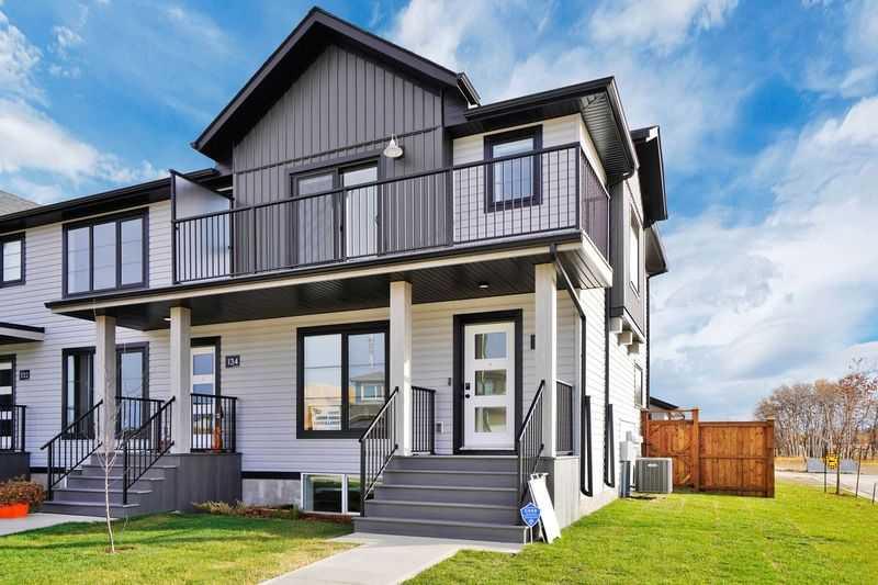 136 Crestview Blvd, Sylvan Lake, AB T4S 0V8