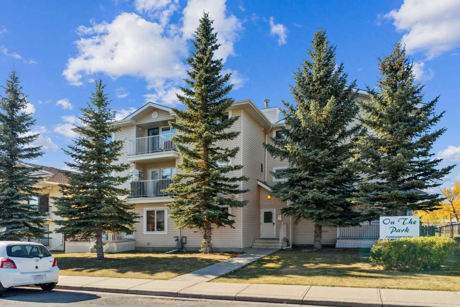 4327 75 Street Nw Unit 303, Calgary, AB T3B 2M7