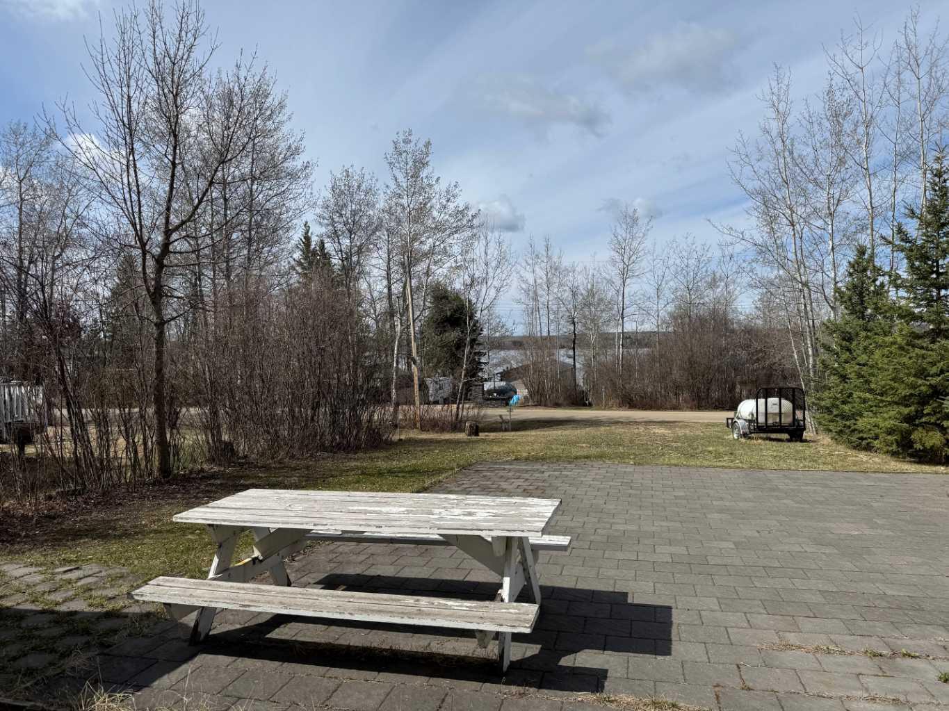 604 Willow Dr, Sunset Beach, AB T9S 1R6