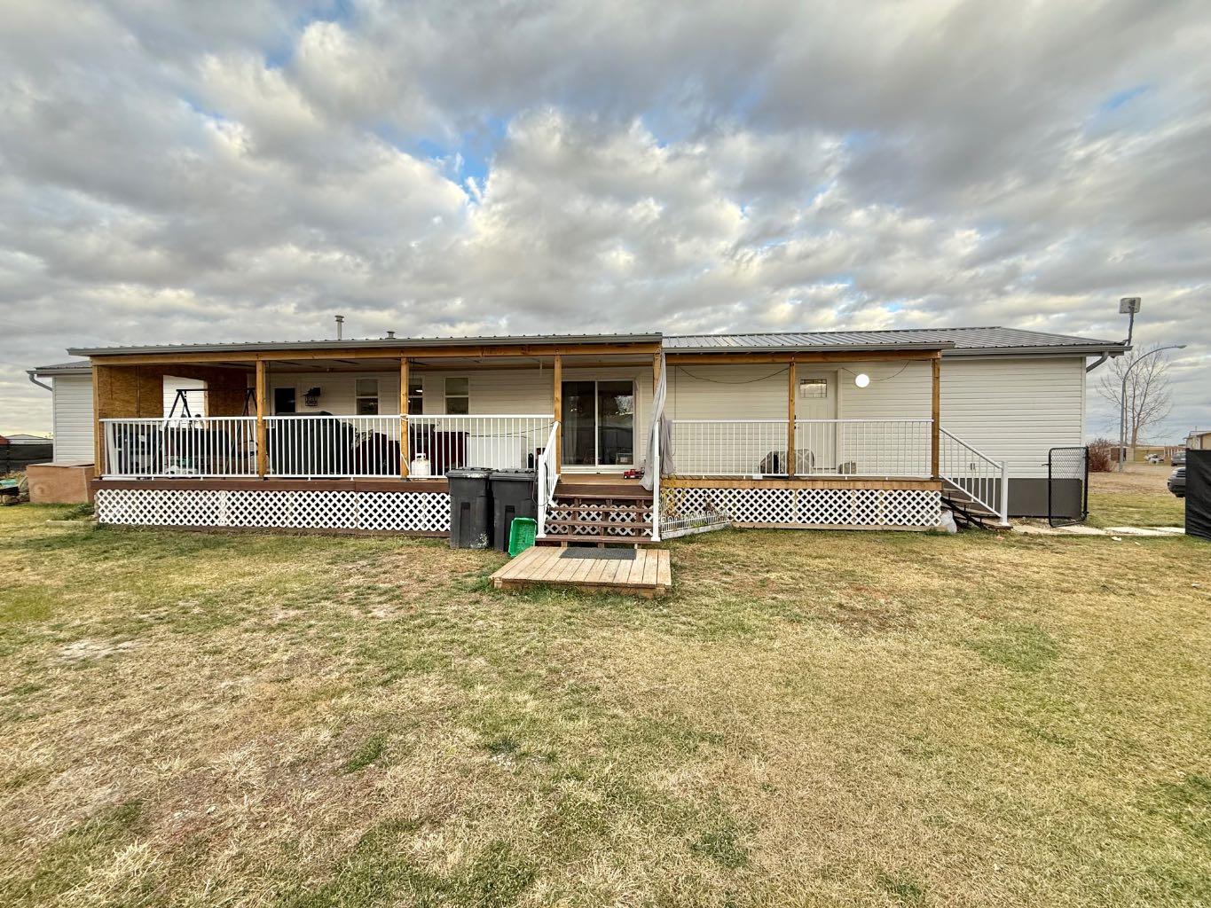 11 Roseglen Dr, Rosemary, AB T0J 2W0