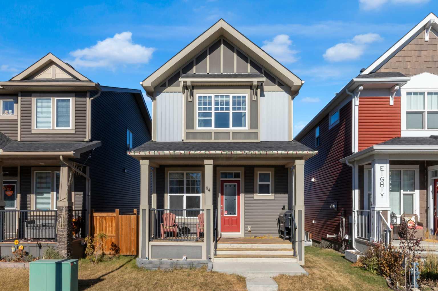 84 Fireside Cres, Cochrane, AB T4C 2L5