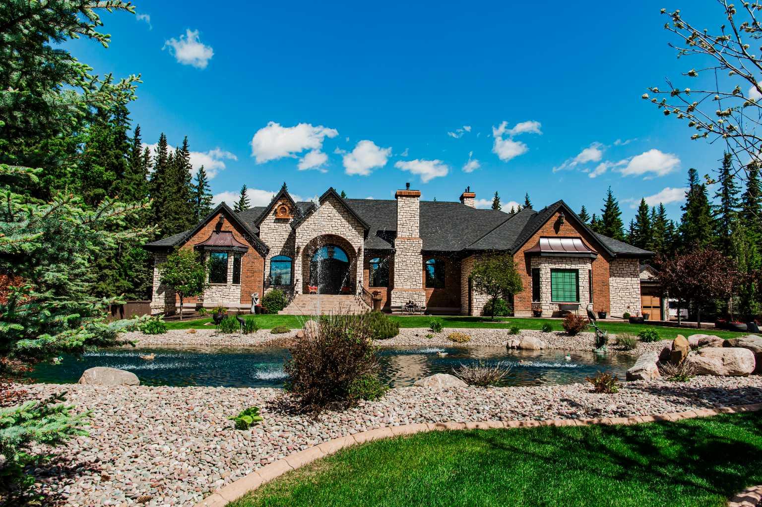 8102 Willow Grove Way, Grande Prairie, AB T8W 0H3