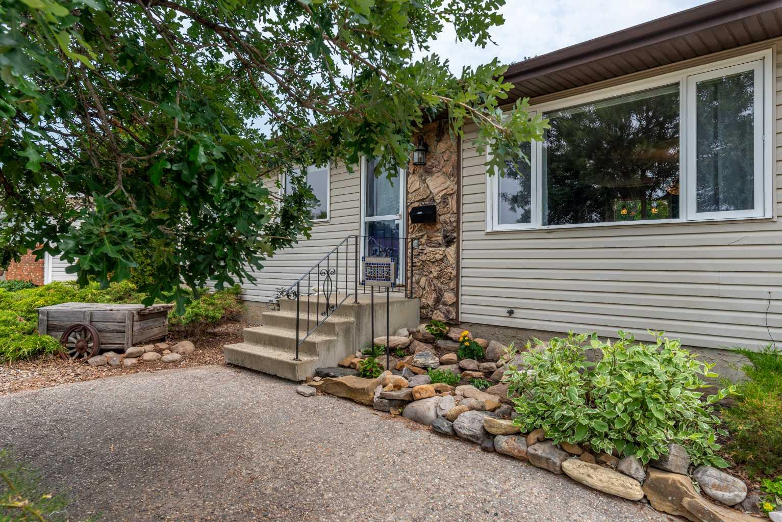 57 Avenue Unit 3805, Lloydminster, AB T9V 1Z5