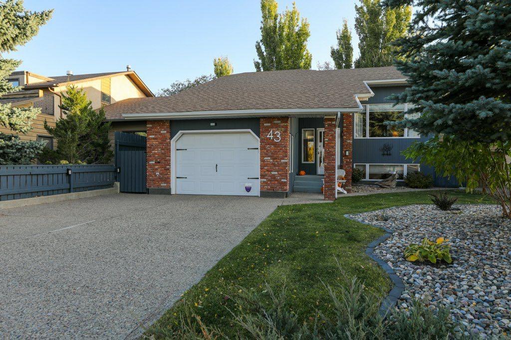 43 Sherwood Blvd W, Lethbridge, AB T1K 6G4