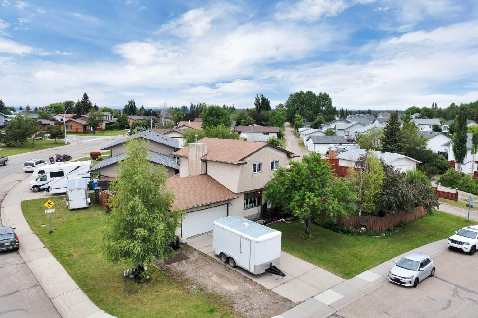 54 Street Unit 6004, Rocky Mountain House, AB T4T 1J3