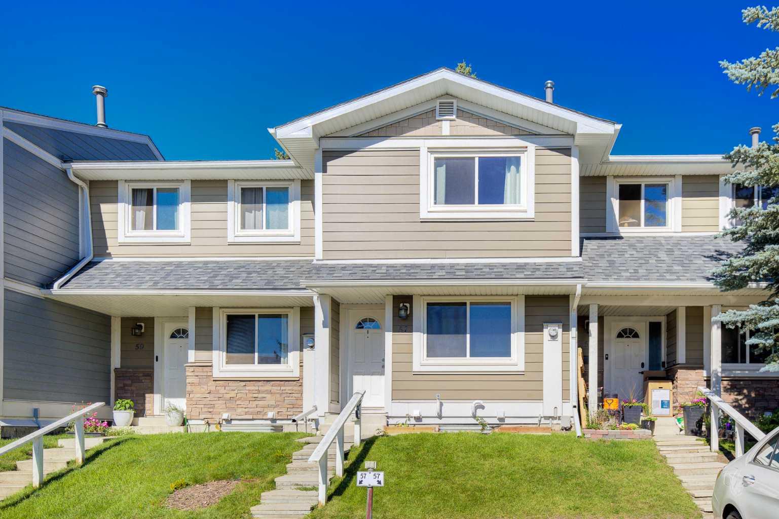 57 Georgian Villas NE, Calgary, AB T2A 7C2