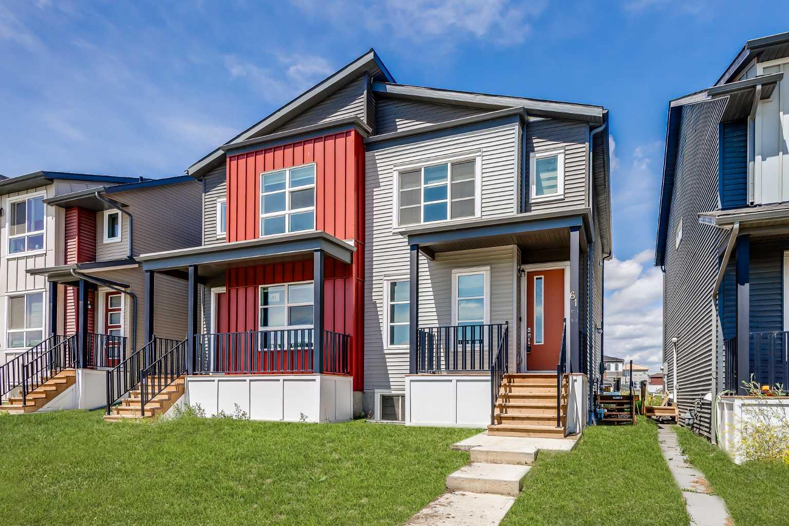61 Belmont Dr SW, Calgary, AB T2X 4Z6
