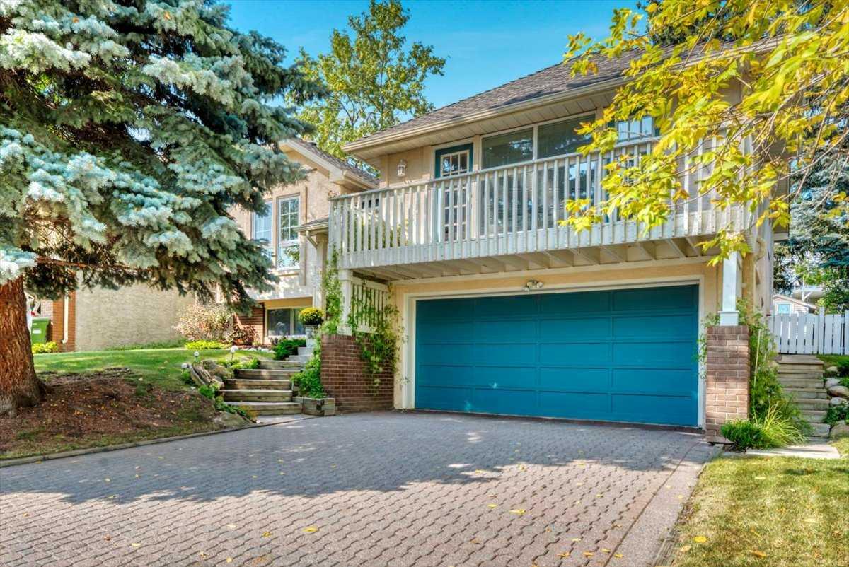 488 Strathcona Dr SW, Calgary, AB T3H 1K2