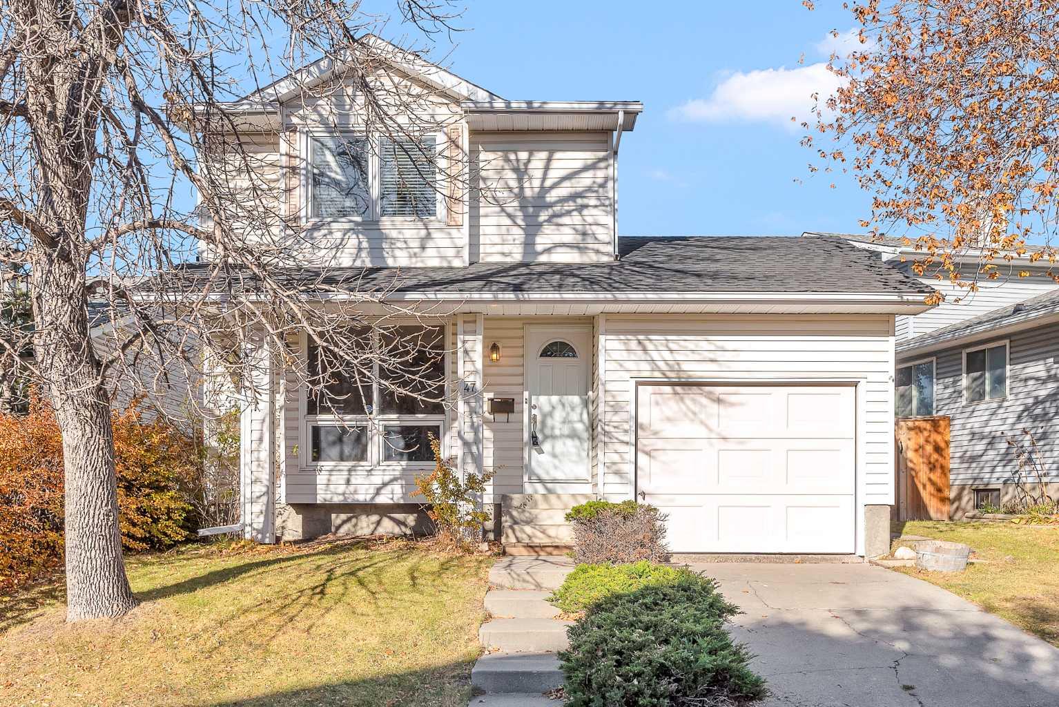 47 Edgedale Rd NW, Calgary, AB T3A 2P6
