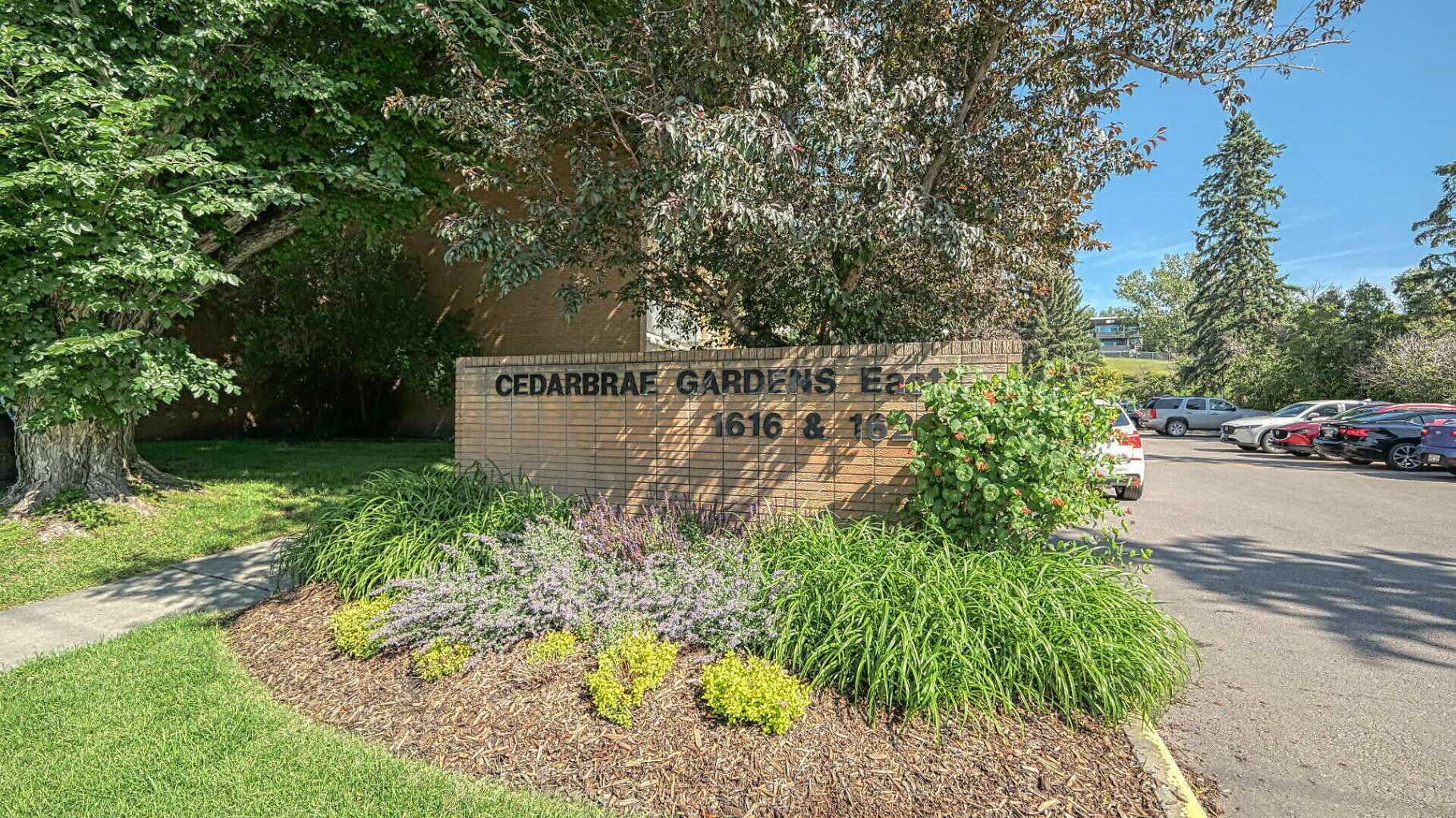 1616 8 Avenue Nw Unit 117, Calgary, AB T2N 1C3