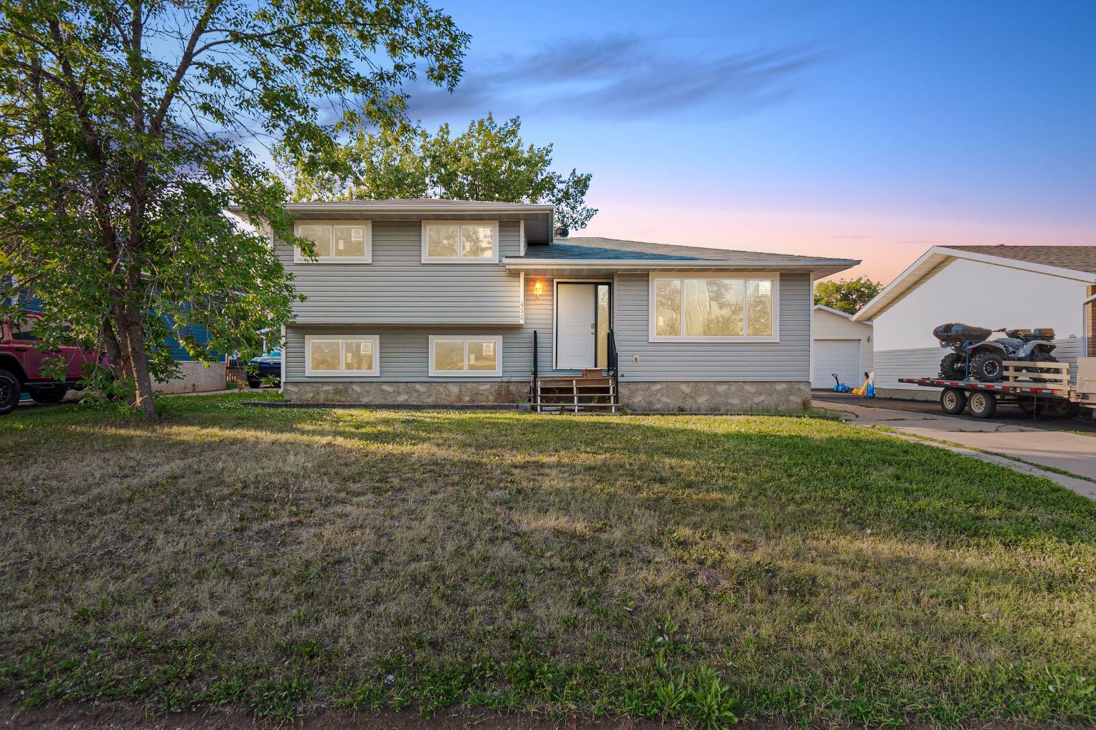 453 Signal Rd, Fort Mcmurray, AB T9H 3W6