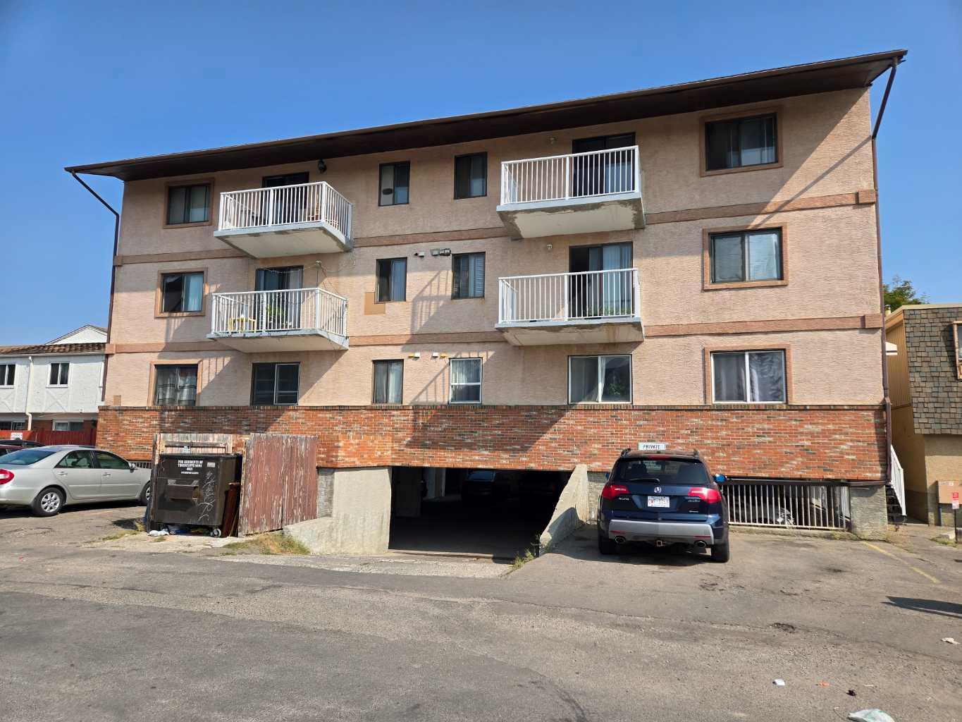 6825 Centre Street Nw Unit 302, Calgary, AB T2K 5C4