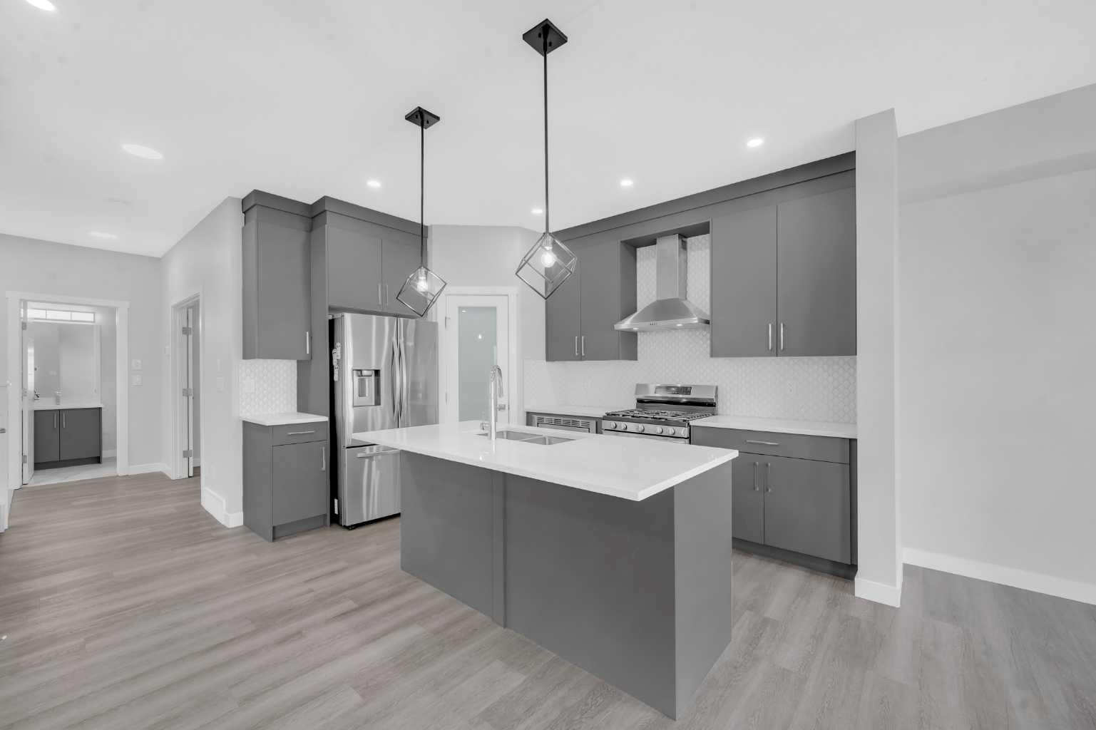430 Corner Meadows Way NE, Calgary, AB T3N 1Y6