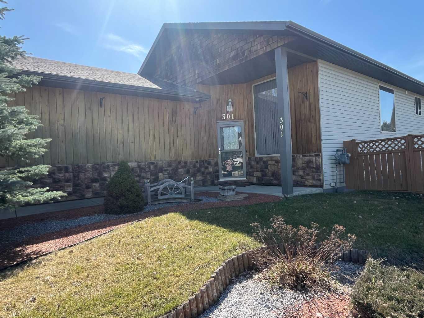 9 Street Unit 301, Beiseker, AB T0M 0G0